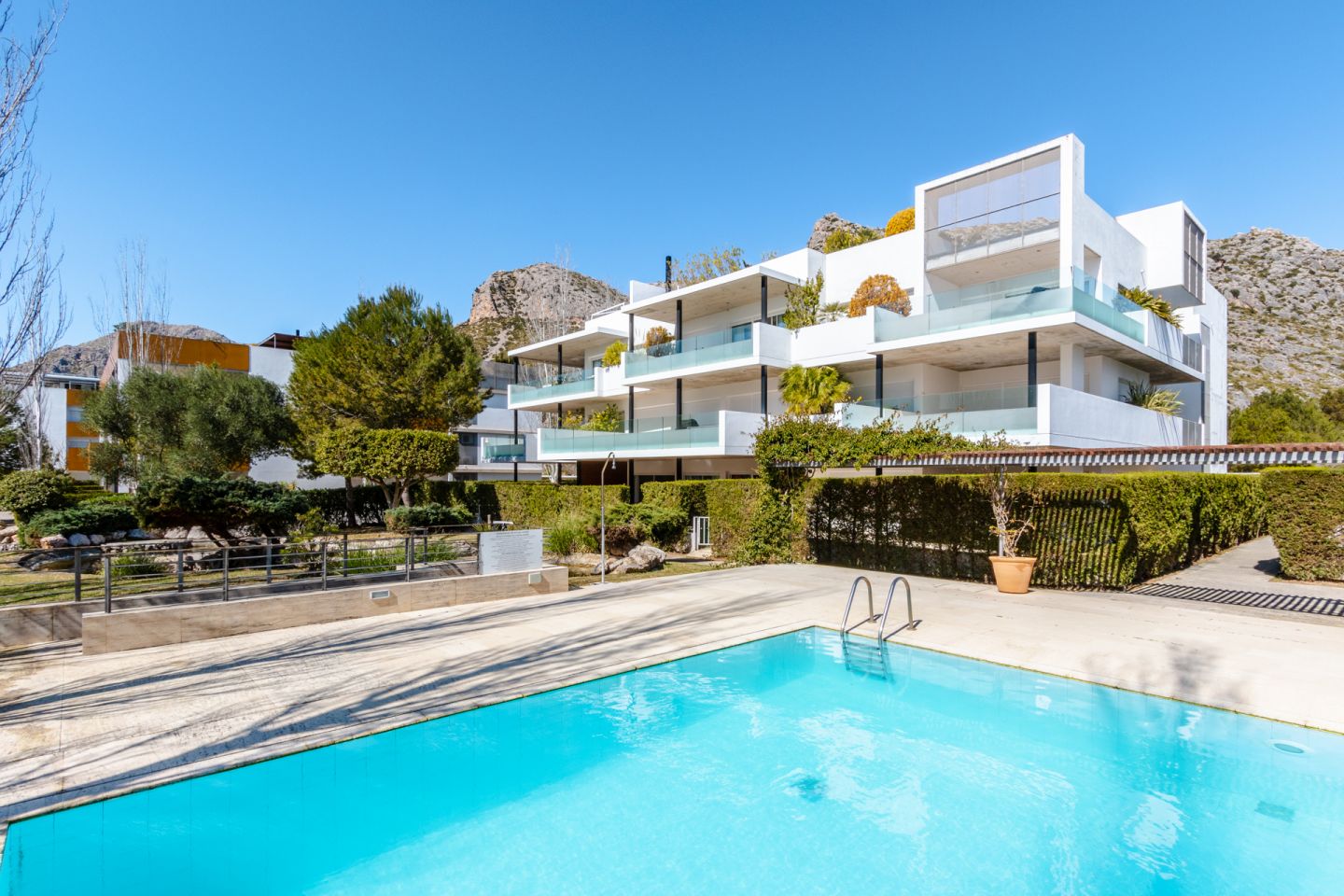 4 Bed Apartment for sale in PUERTO POLLENSA 3