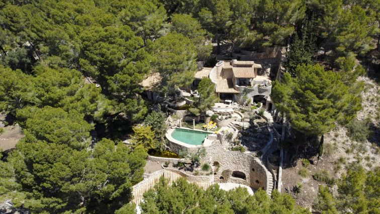 5 Cama Villa en venta en Formentor