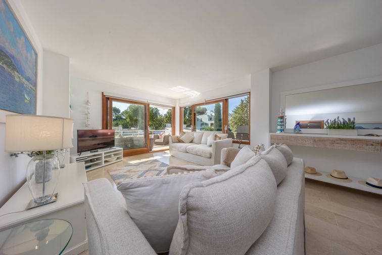 3 Bed Apartment for sale in Puerto Pollensa